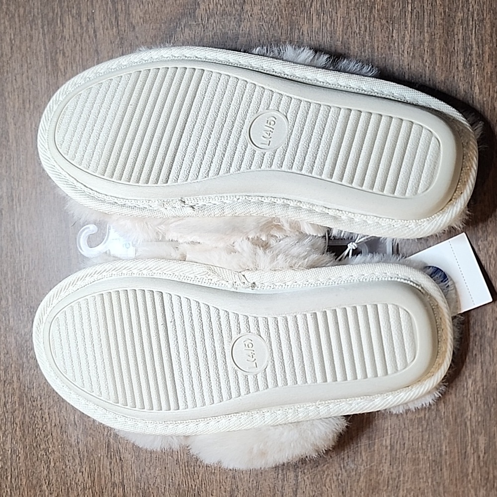 Cat & Jack Slippers - Picture 5 of 5